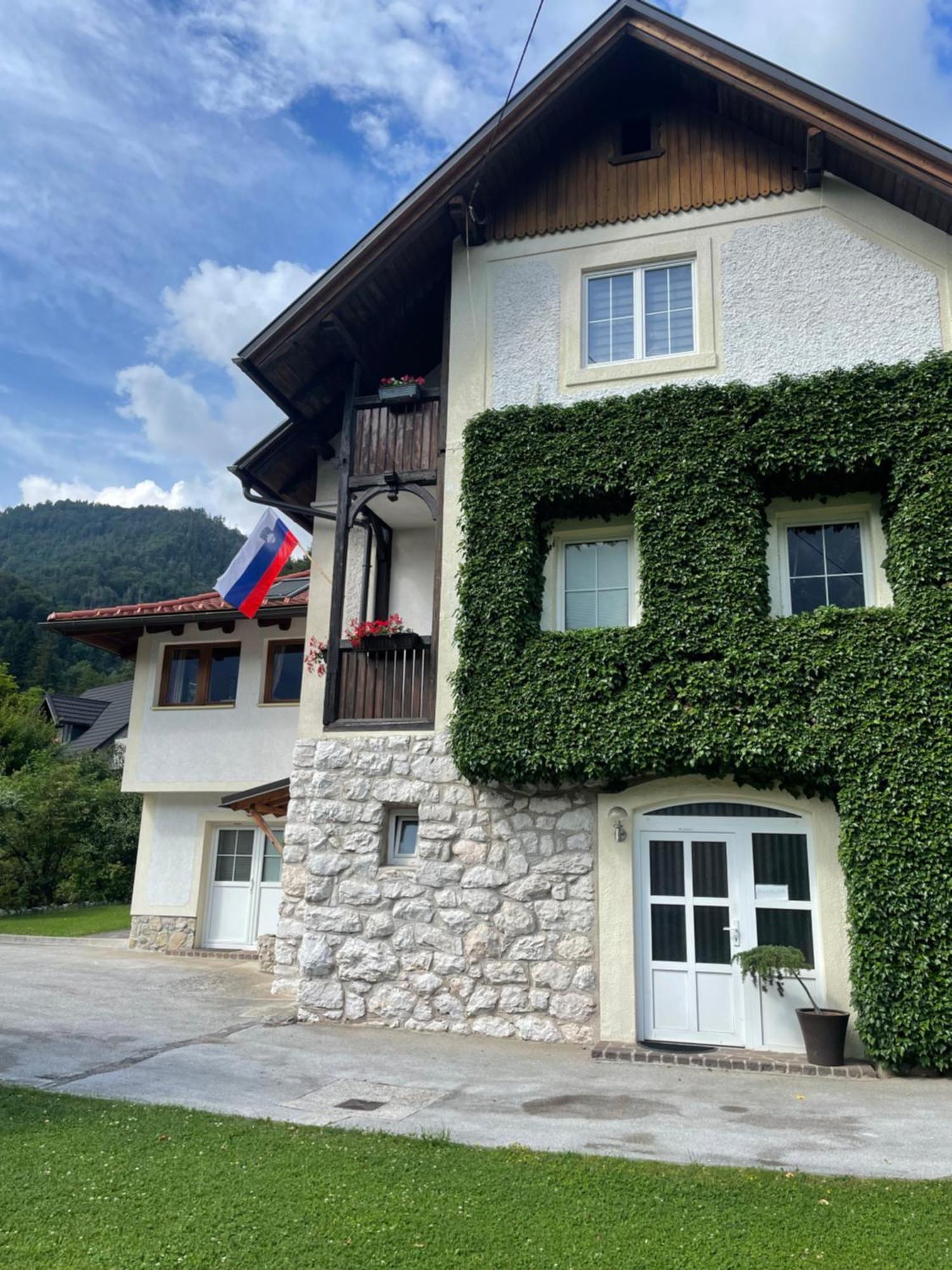 Studio Apartment Ta5Ek Jesenice Exteriér fotografie
